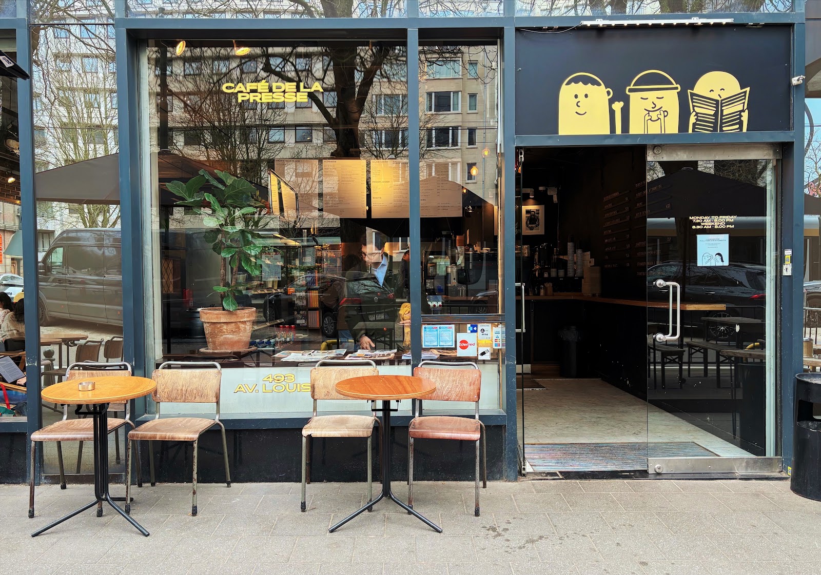 Cafe de la Presse all-day cafe-bar, Avenue Louise Brussels