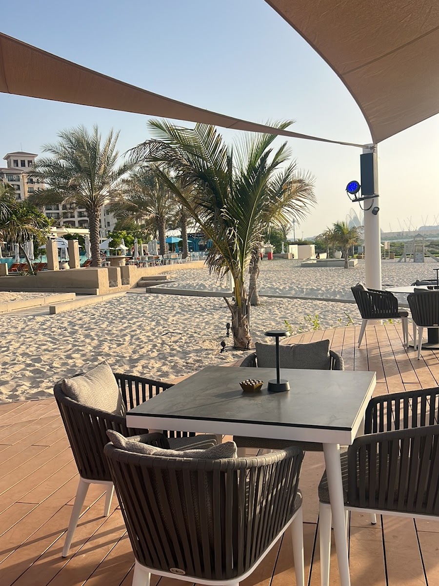 Buddha-Bar Beach, Abu Dhabi