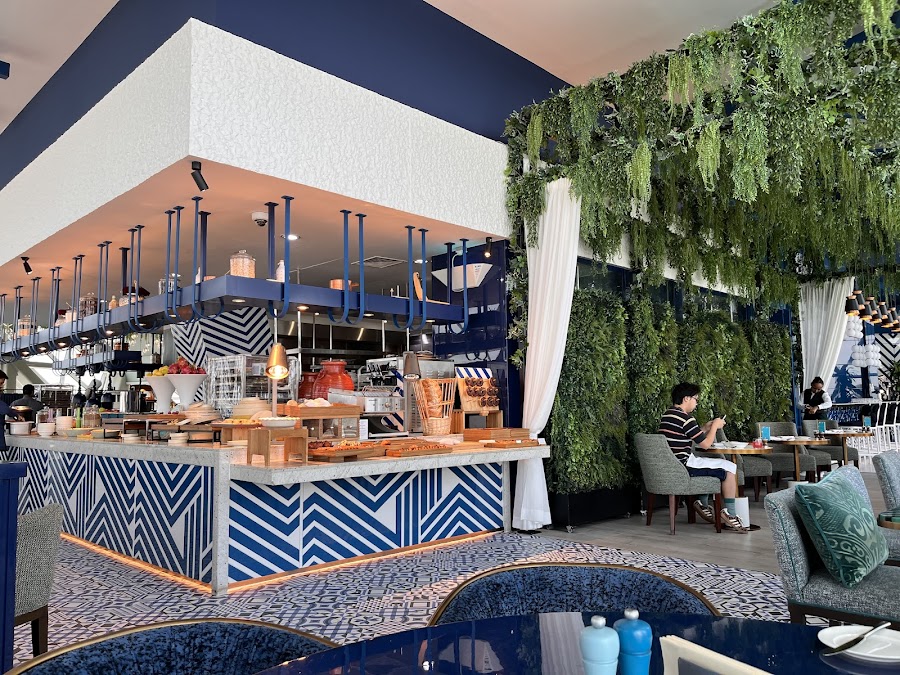 Cyan Bar, Abu Dhabi