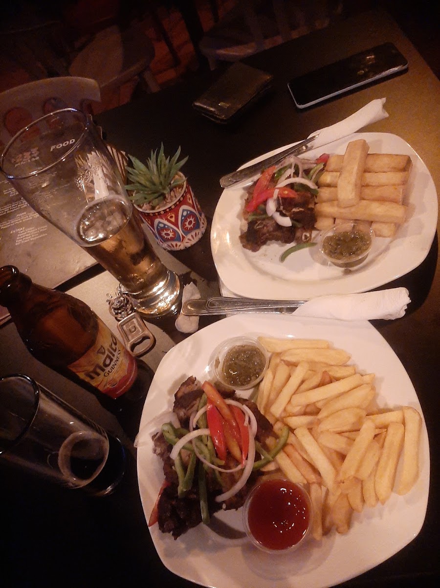 +233 Jazz Bar &amp; Grill, Accra