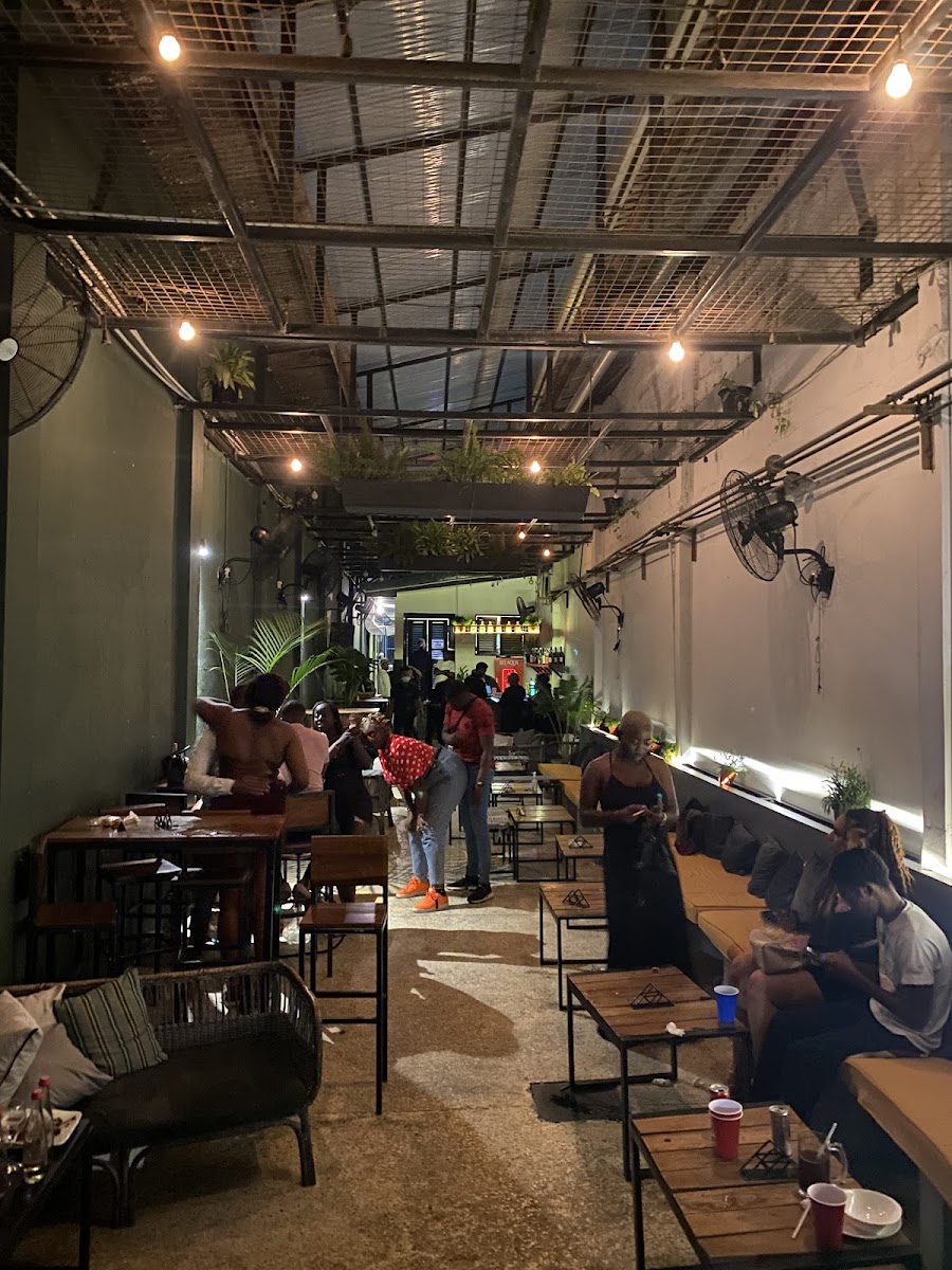 Alley Bar, Accra