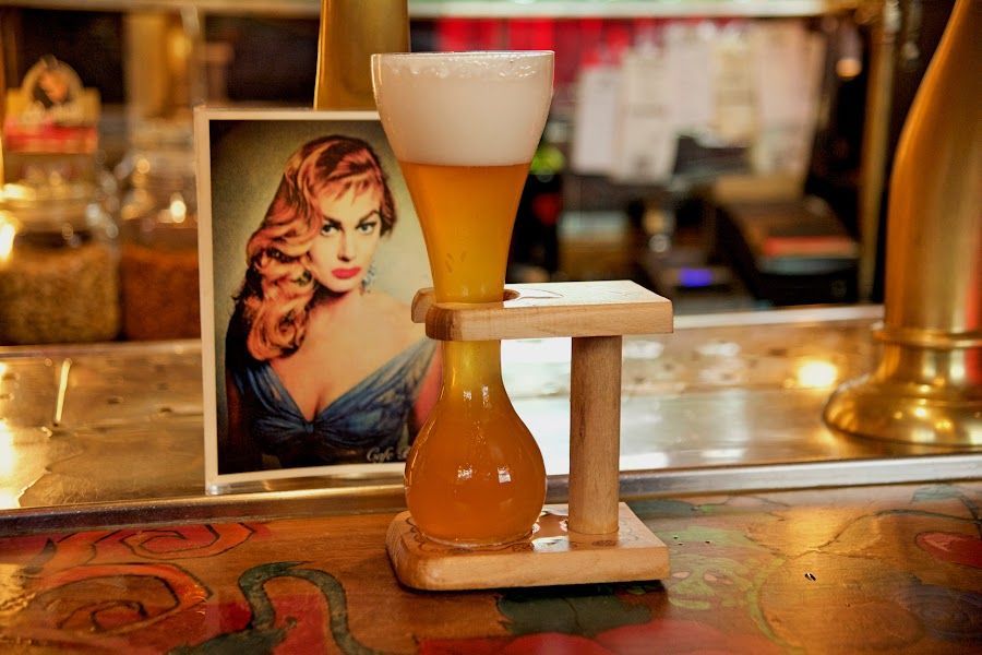 Cafe Belgique Amsterdam interior