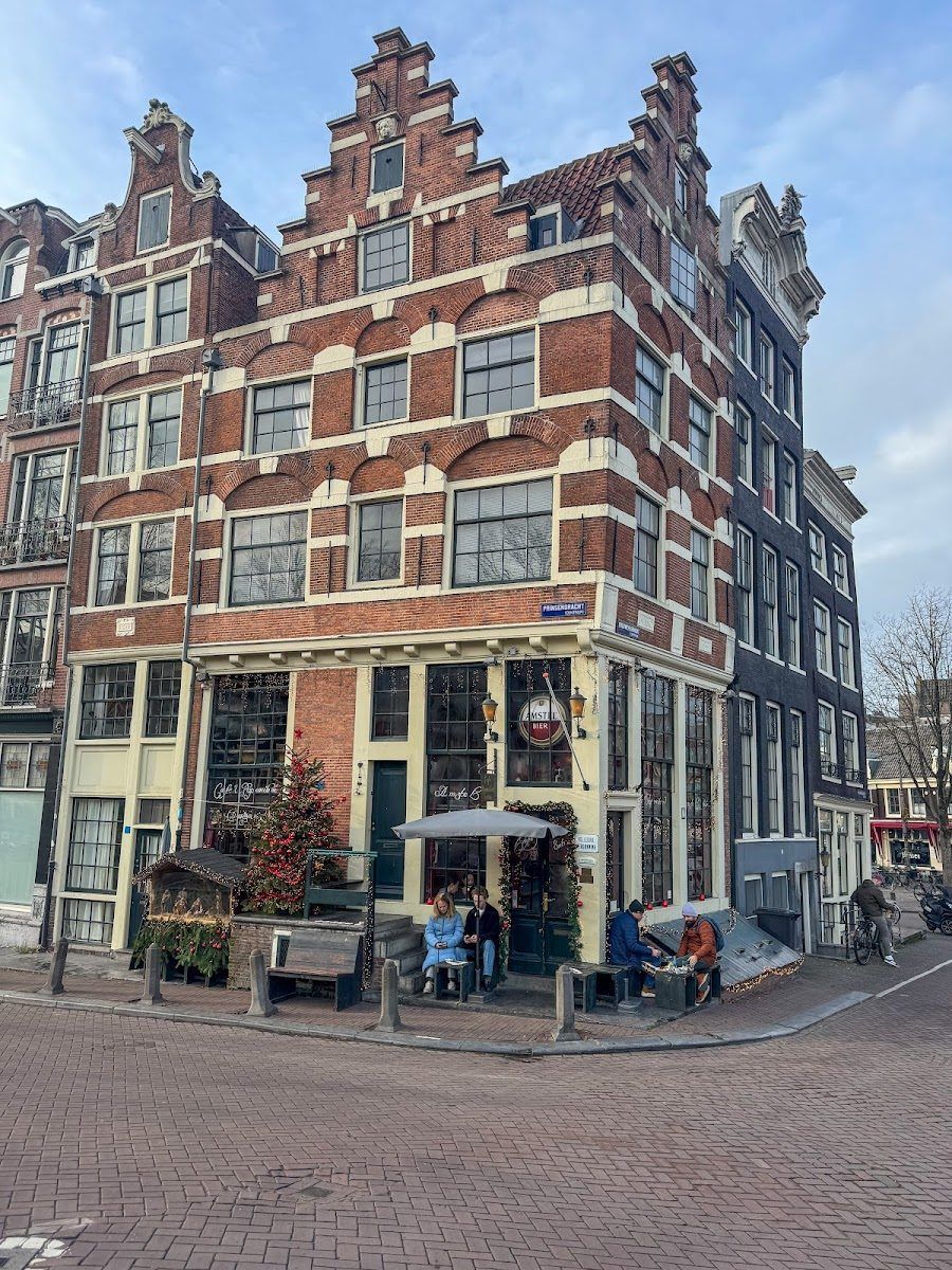Cafe Papeneiland Jordaan atmosphere