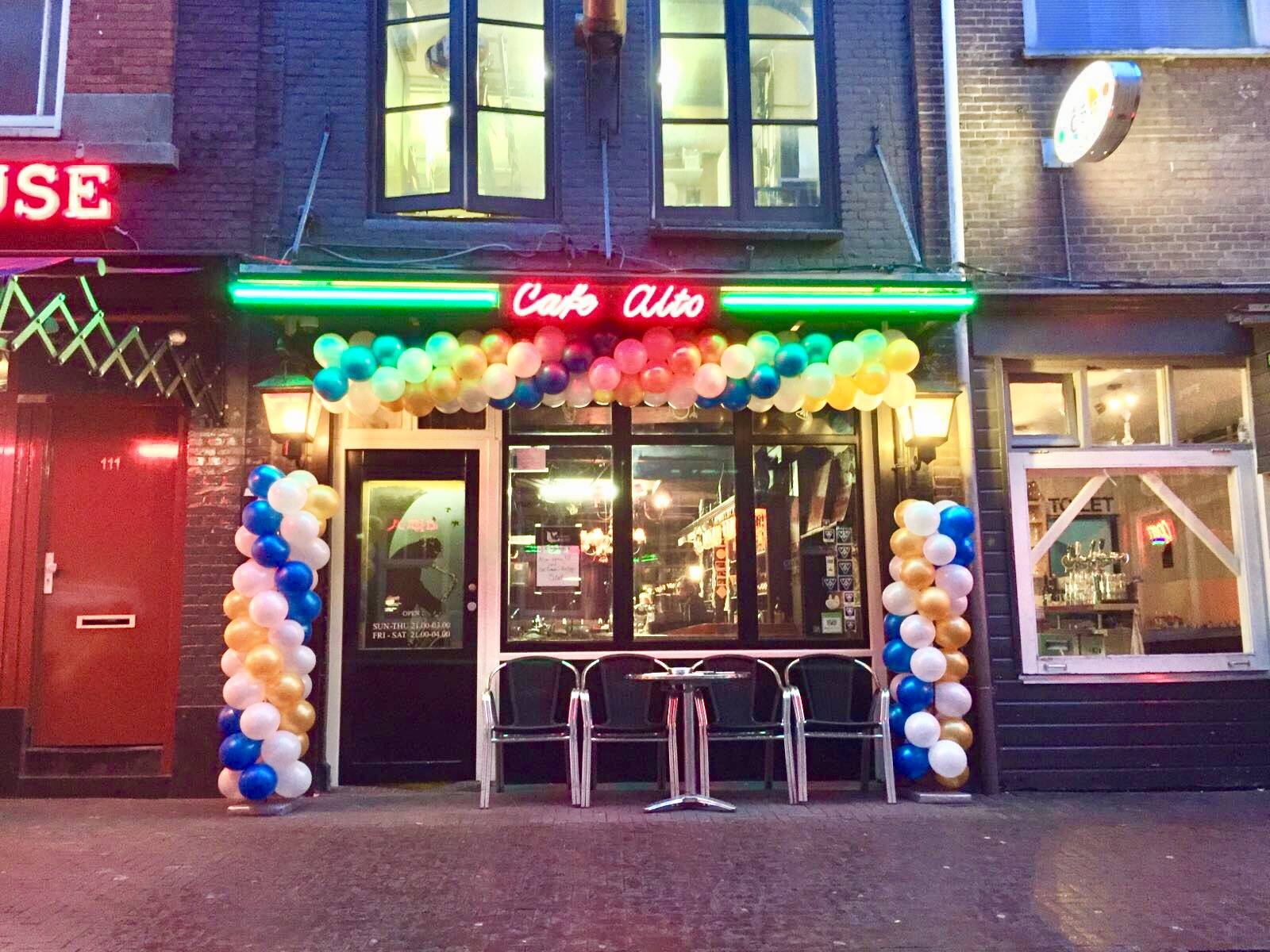 Cafe Alto Amsterdam bar interior