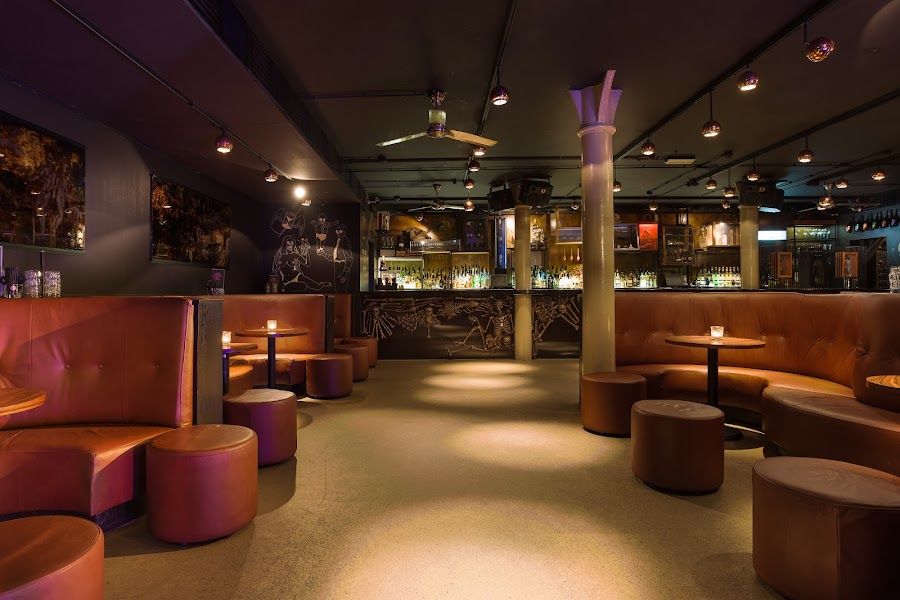 Jimmy Woo Amsterdam interior