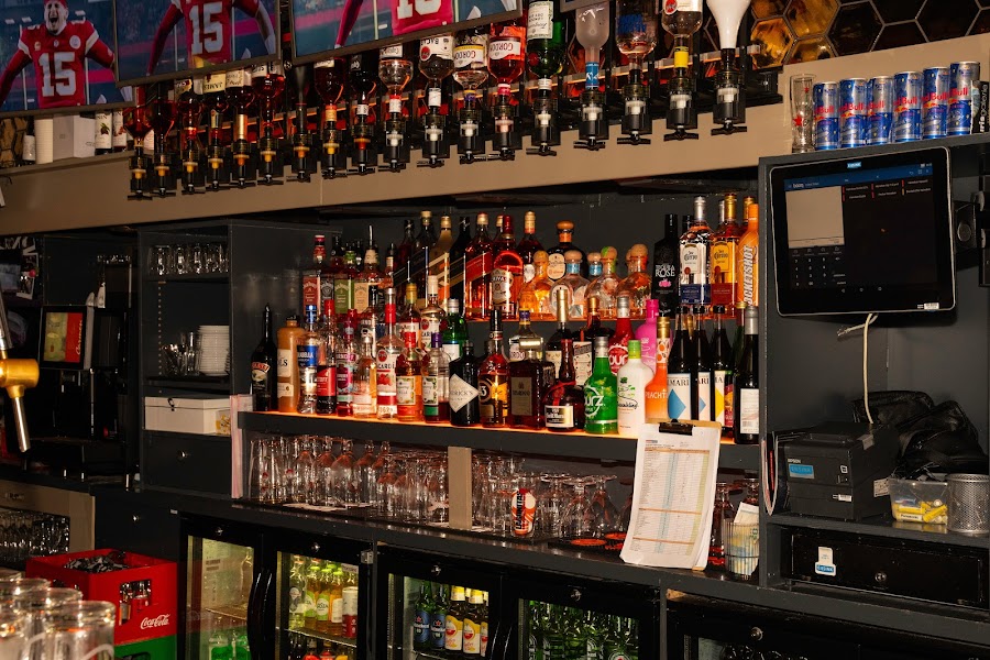 Satellite Sports Cafe Amsterdam evening service