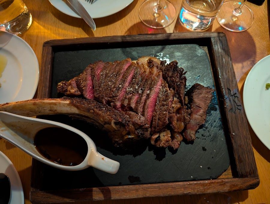 Mr Porter Steakhouse Rooftop Centrum atmosphere