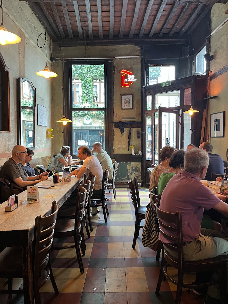 De Vagant, Antwerp