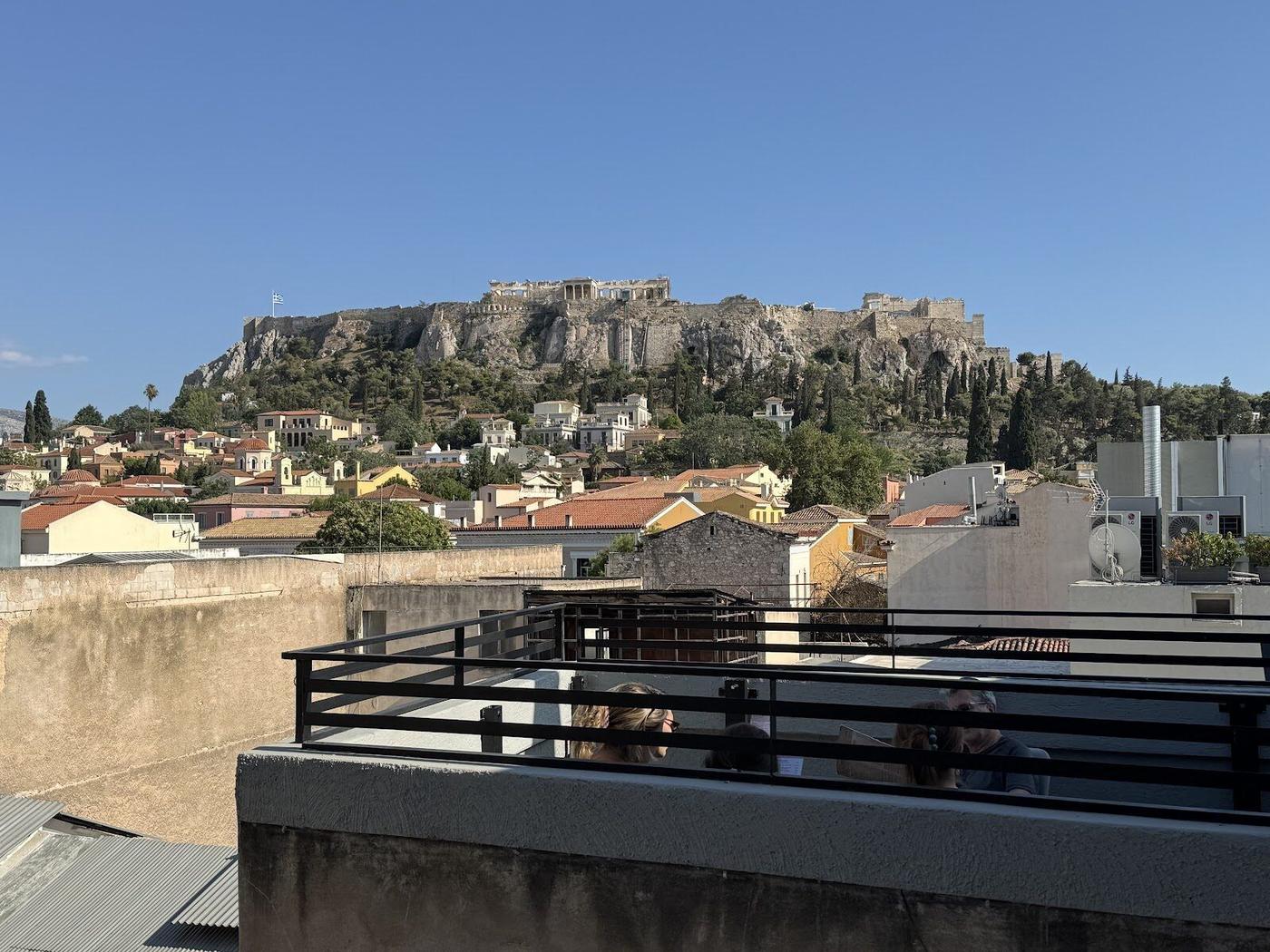 Couleur Locale, Athens