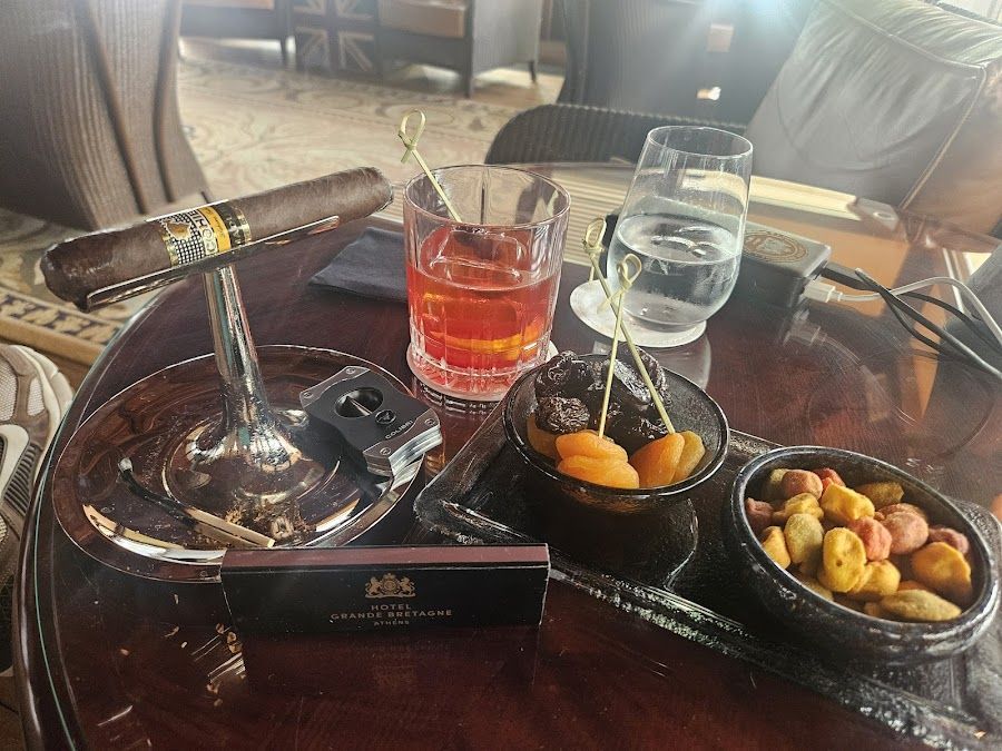Alexander's Bar at Grande Bretagne Sintagma atmosphere