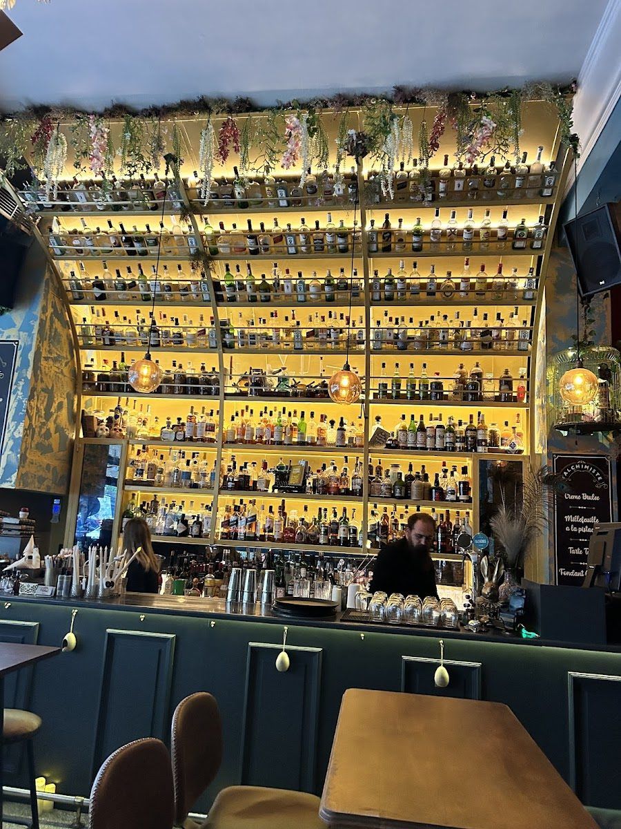 The Gin Joint bar service