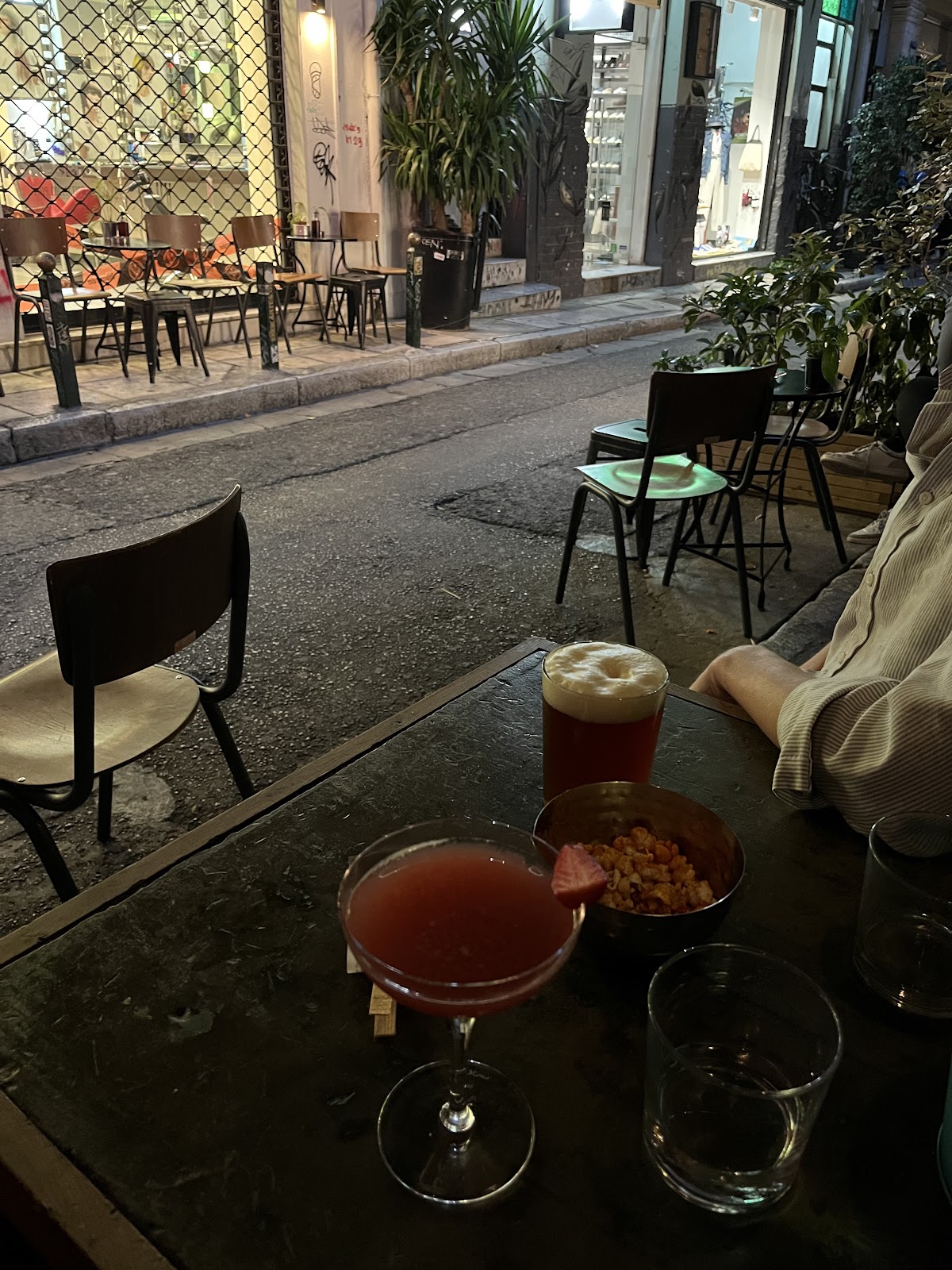 Tranzistor interior, Athens
