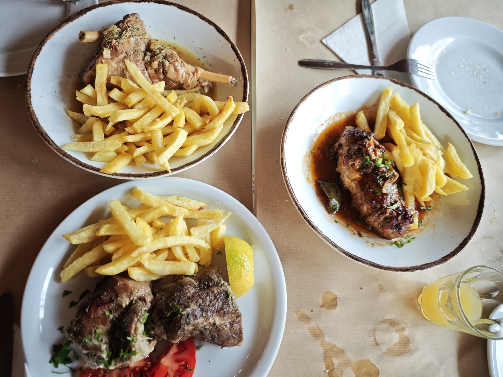 Vyrinis, Athens