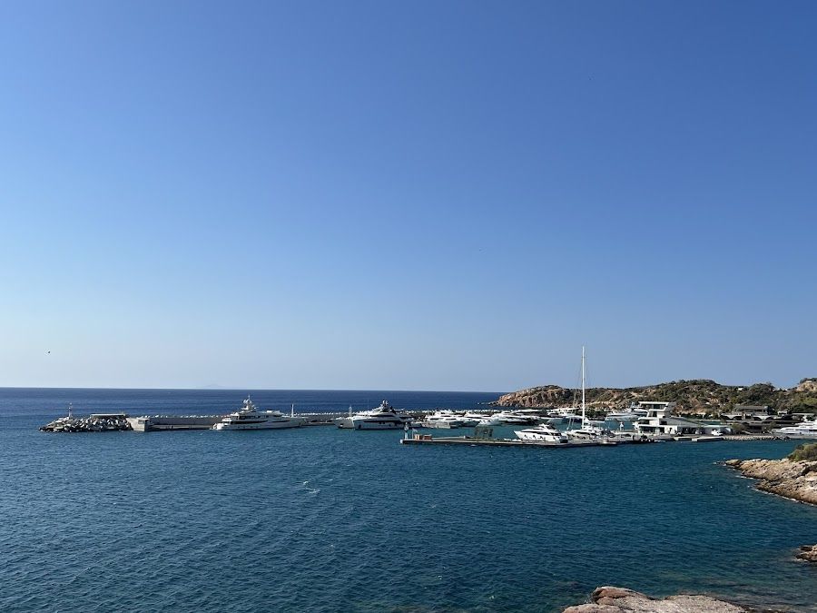 Yacht Club Athens bar service