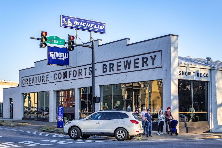 Creature Comforts Atlanta Brewery bar service