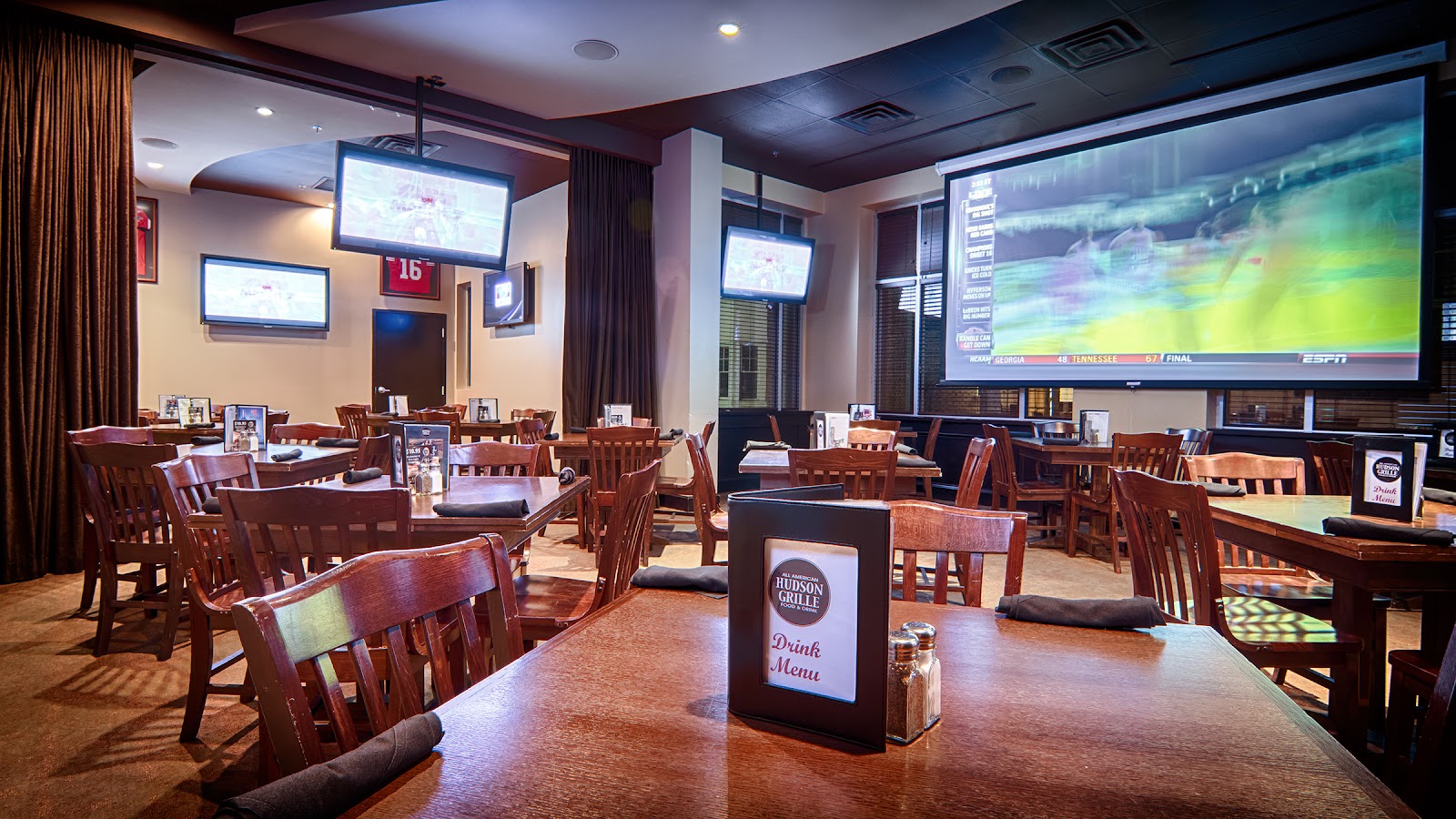 Hudson Grille sports bar interior, Midtown Atlanta