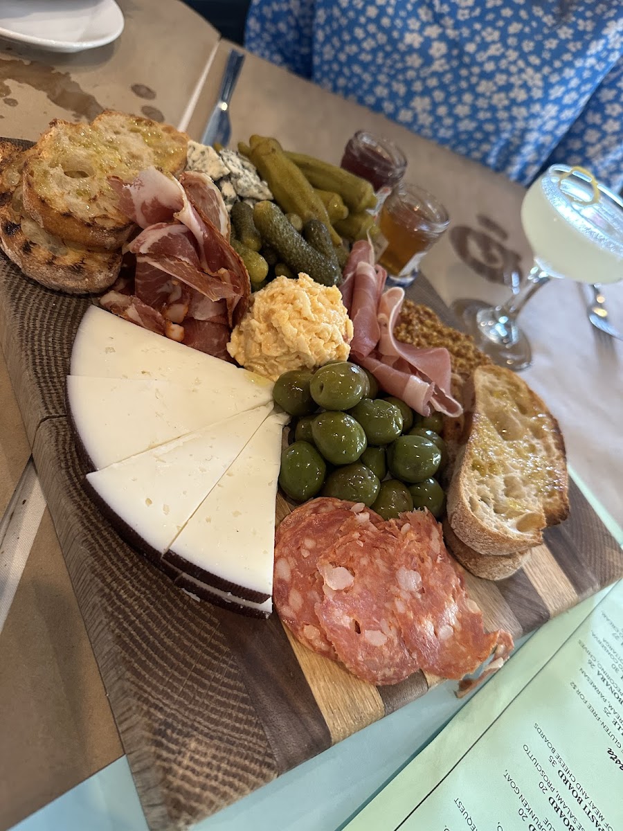 The Expat, Atlanta