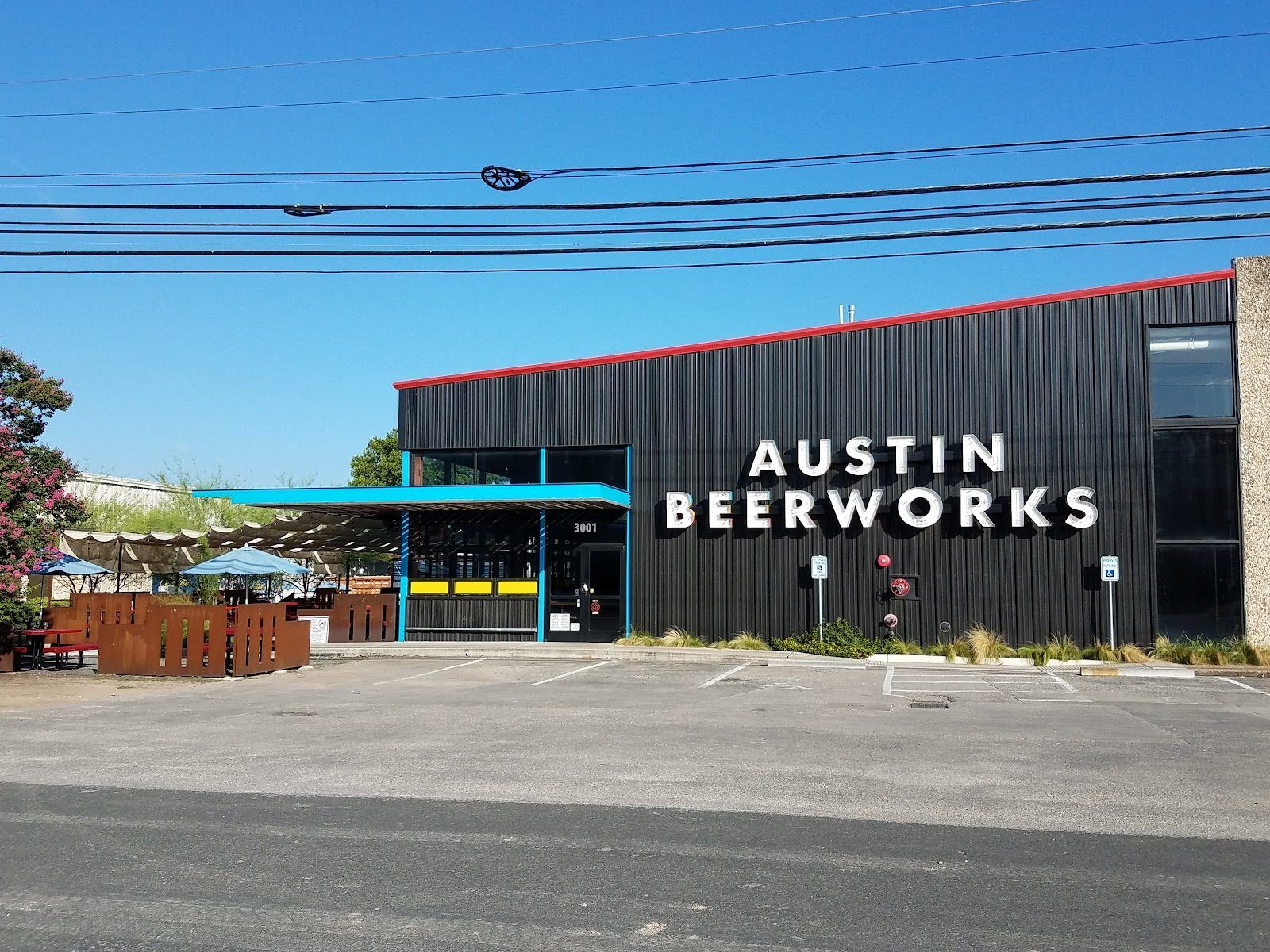 Austin Beerworks Austin bar interior
