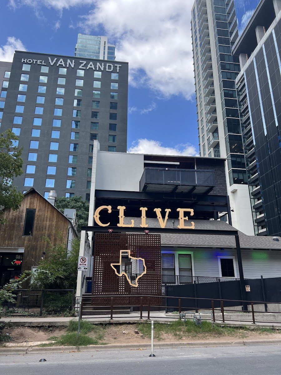 Clive Bar cocktail at the bar