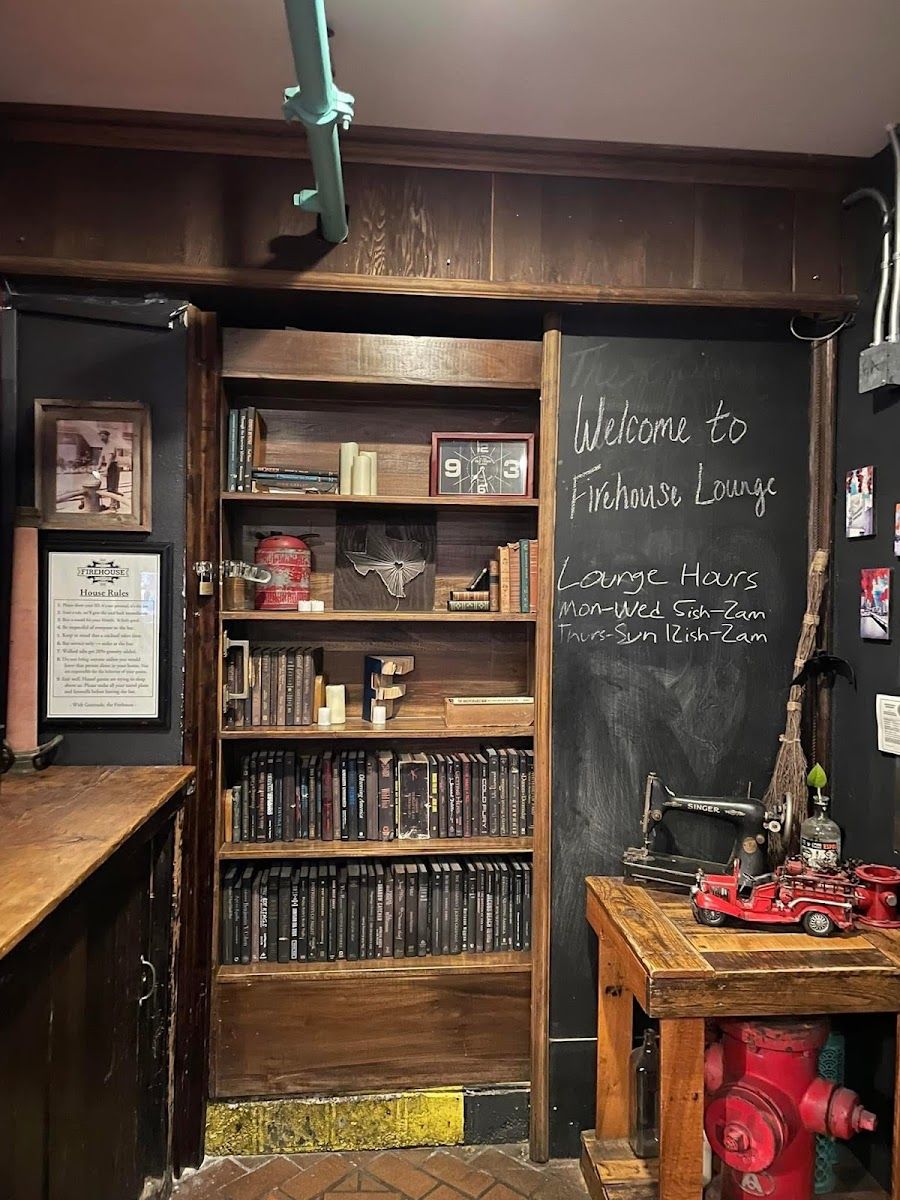 Firehouse Lounge bar service