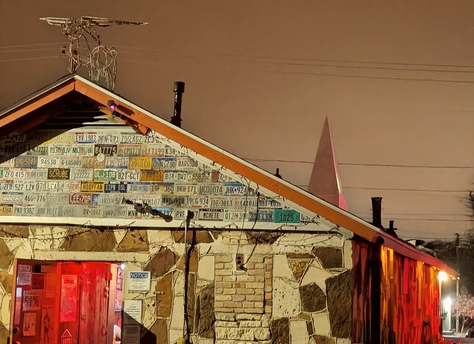 Ginny's Little Longhorn Saloon, Austin