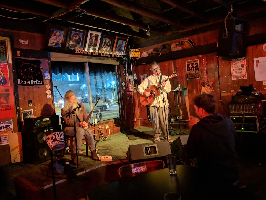 Hole in the Wall, Austin