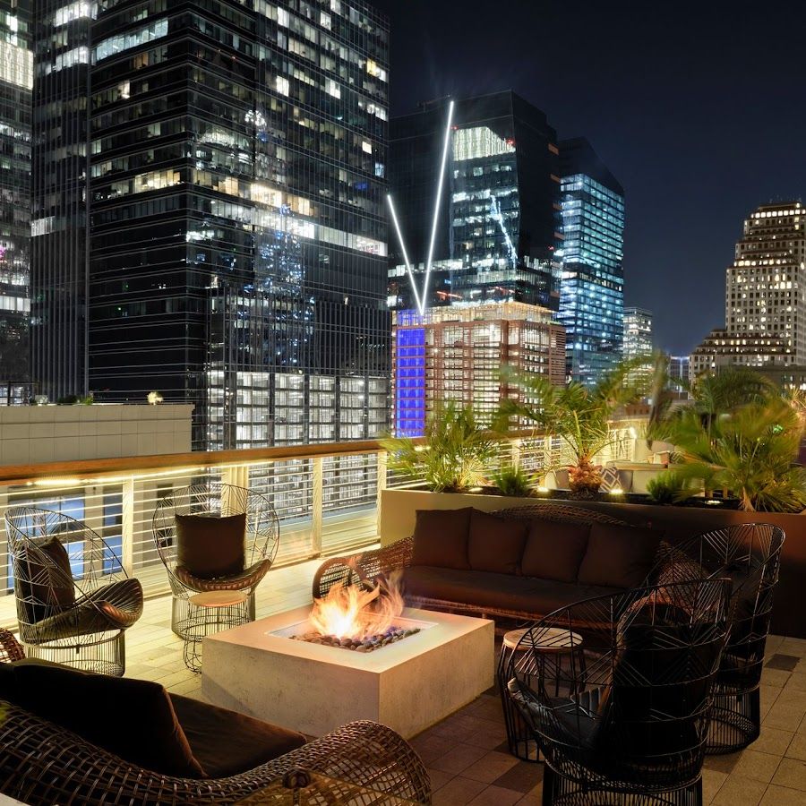 La Azotea Rooftop bar service