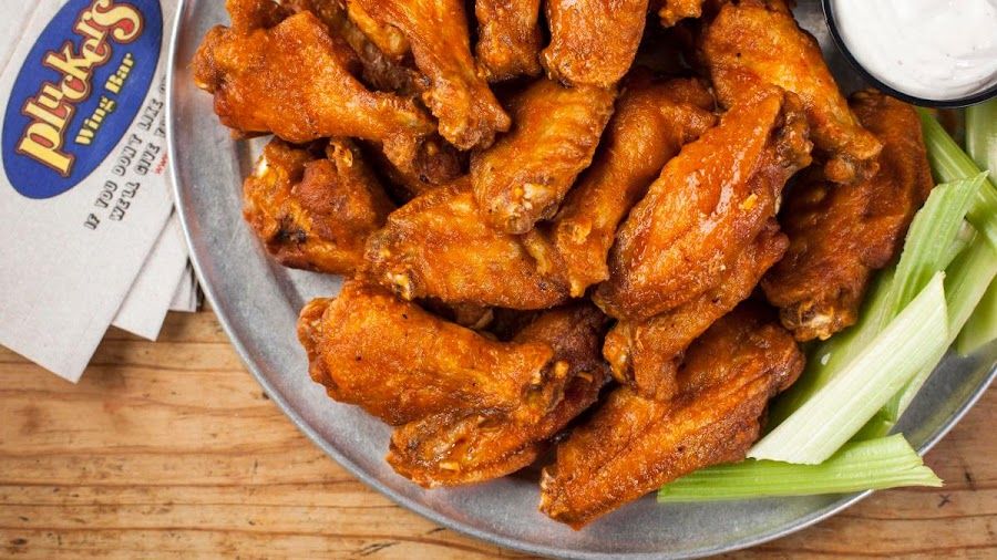 Pluckers Wing Bar Downtown, Austin