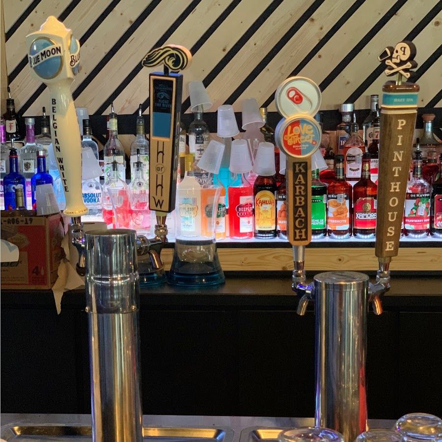 Shooters Billiards bar service