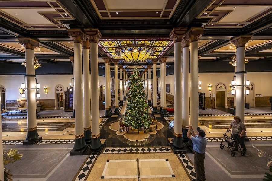 The Driskill Bar Downtown atmosphere