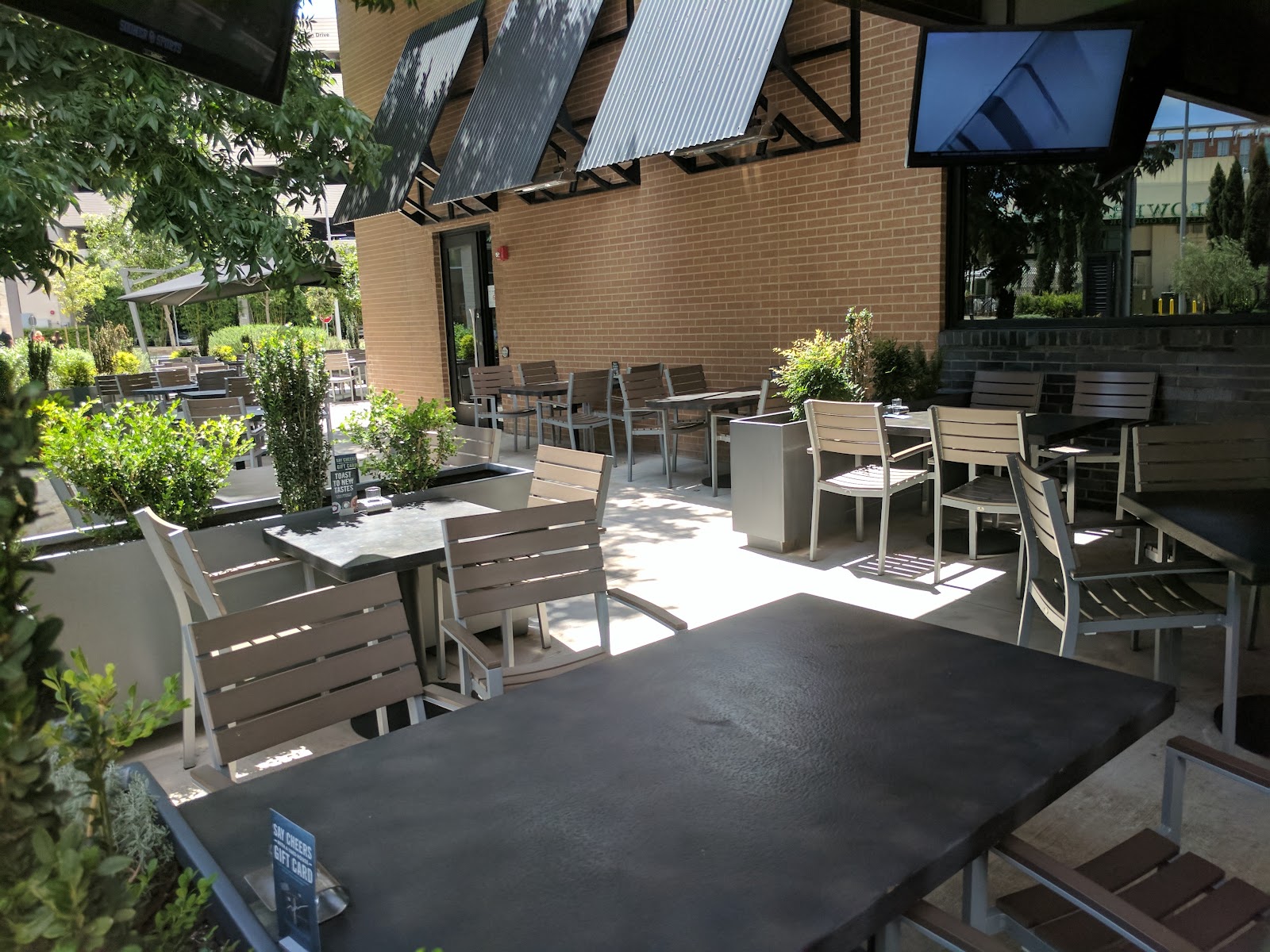 Yard House, Austin