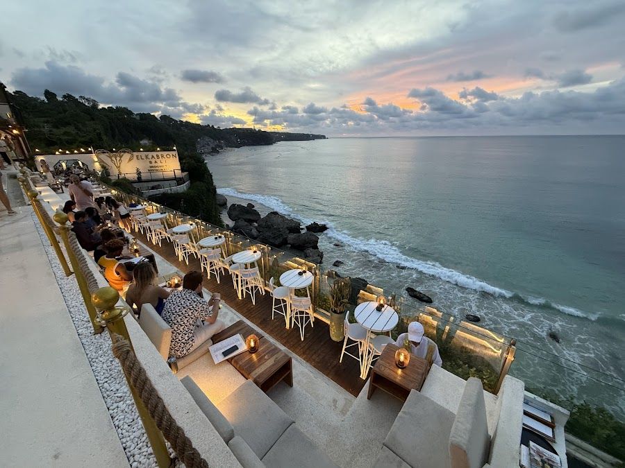 El Kabron Uluwatu atmosphere