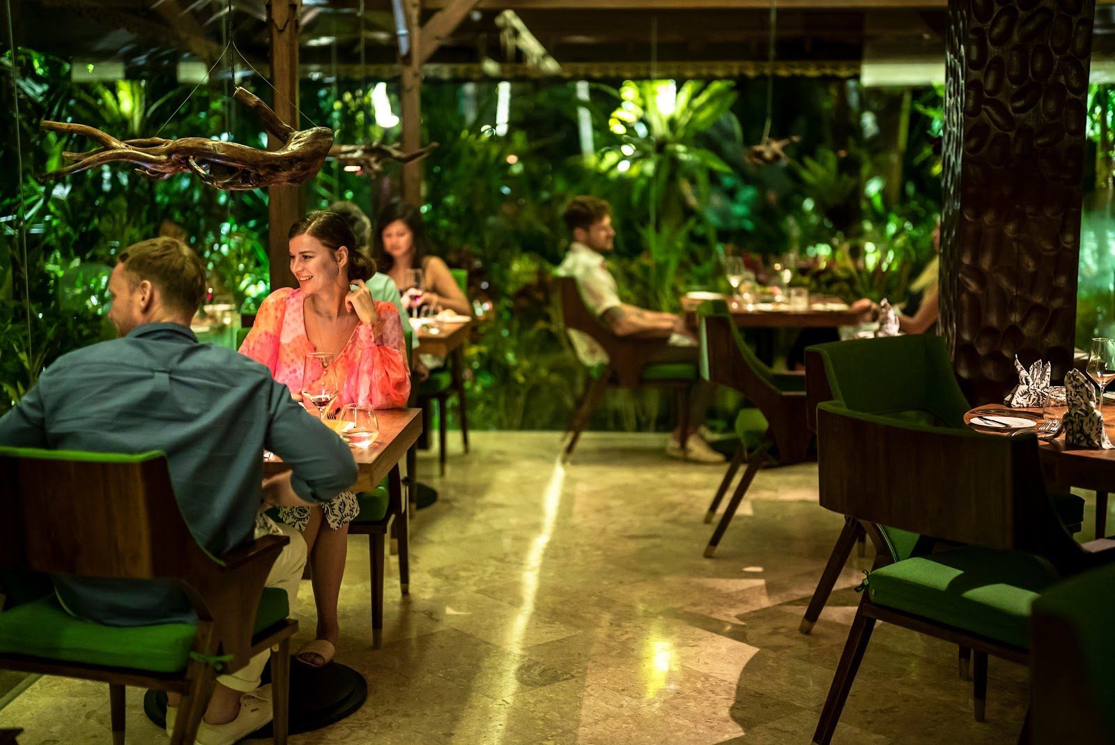 Mozaic Restaurant Bar Bali bar interior