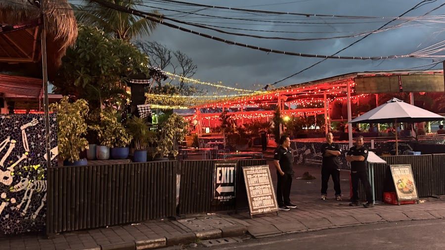 Old Man's Bali Canggu atmosphere