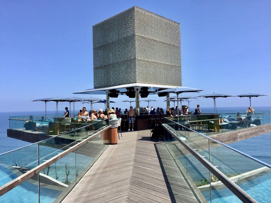Omnia Dayclub Bali interior