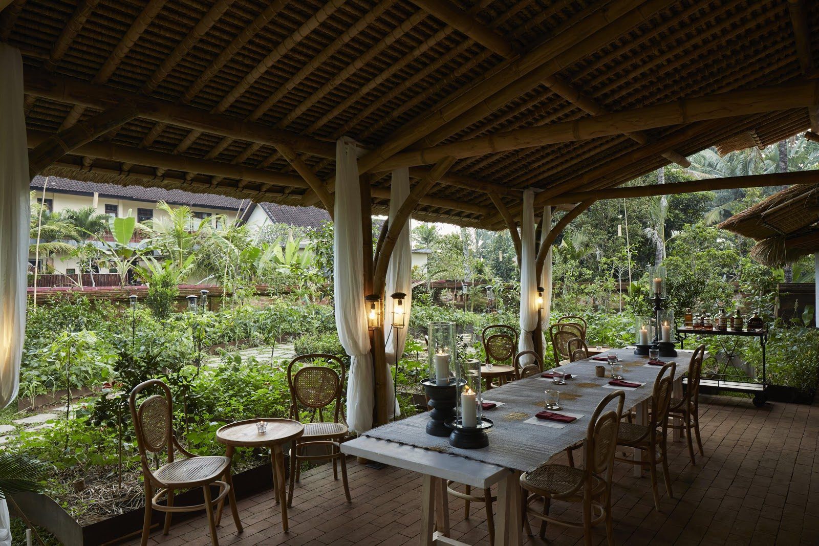 Room 4 Dessert Bali bar interior