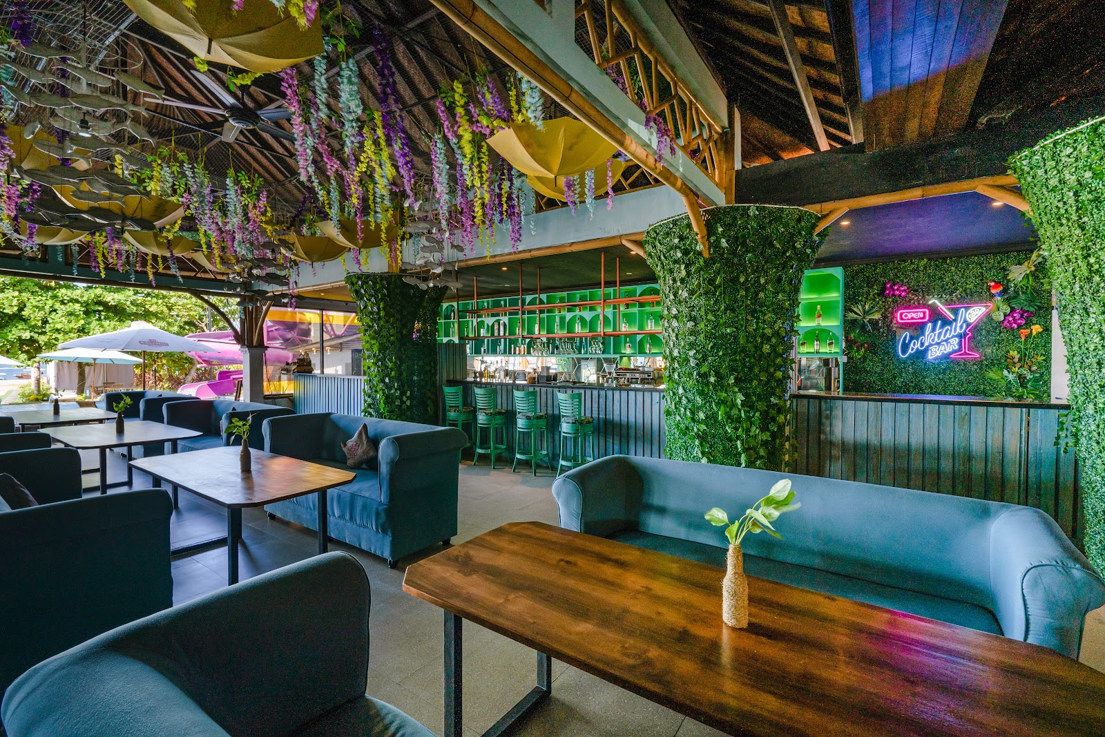 Sand Beach Club, Bali