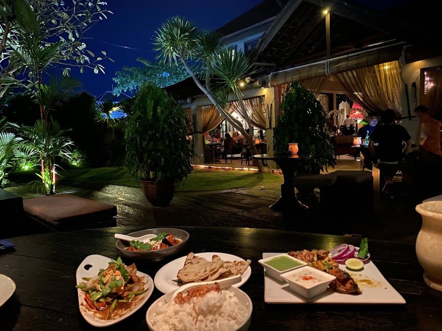 Sarong Seminyak atmosphere