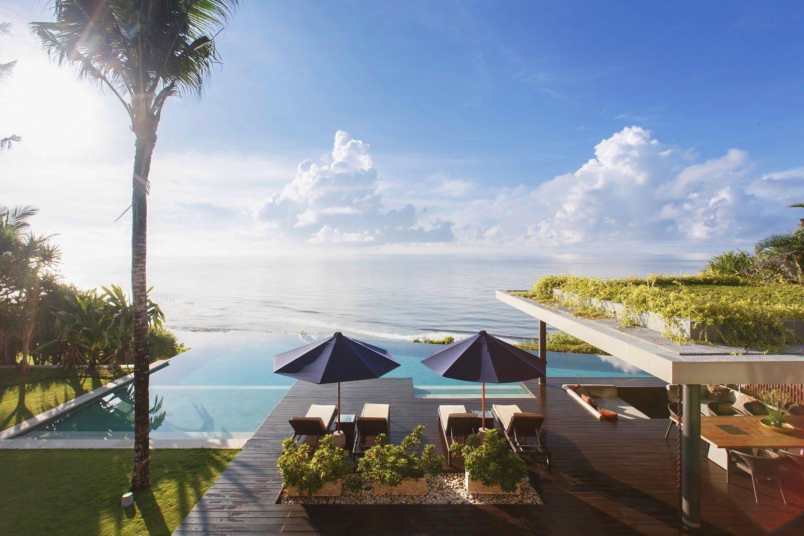 The Ungasan Clifftop Bar Bali bar interior