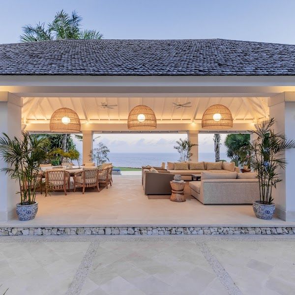 Finns Beach Club Bali