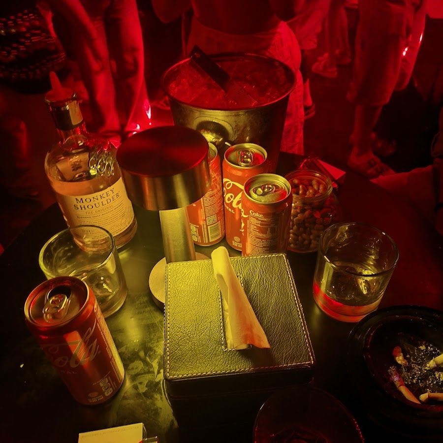Vault Cocktail Bar Canggu atmosphere