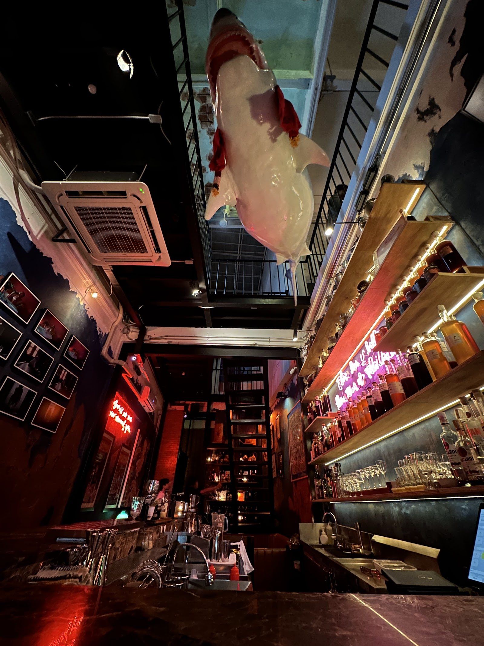 Akkee Bangkok bar interior