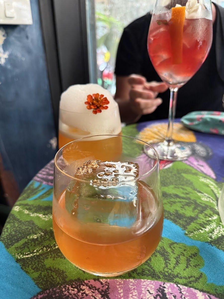 Akkee cocktail at the bar