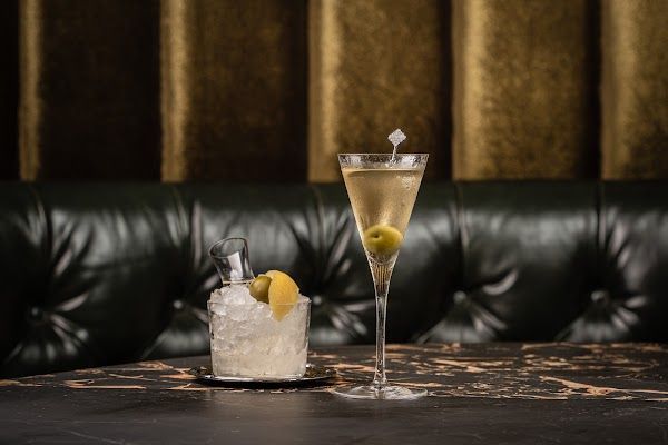 Mahaniyom Cocktail Bar Bangkok