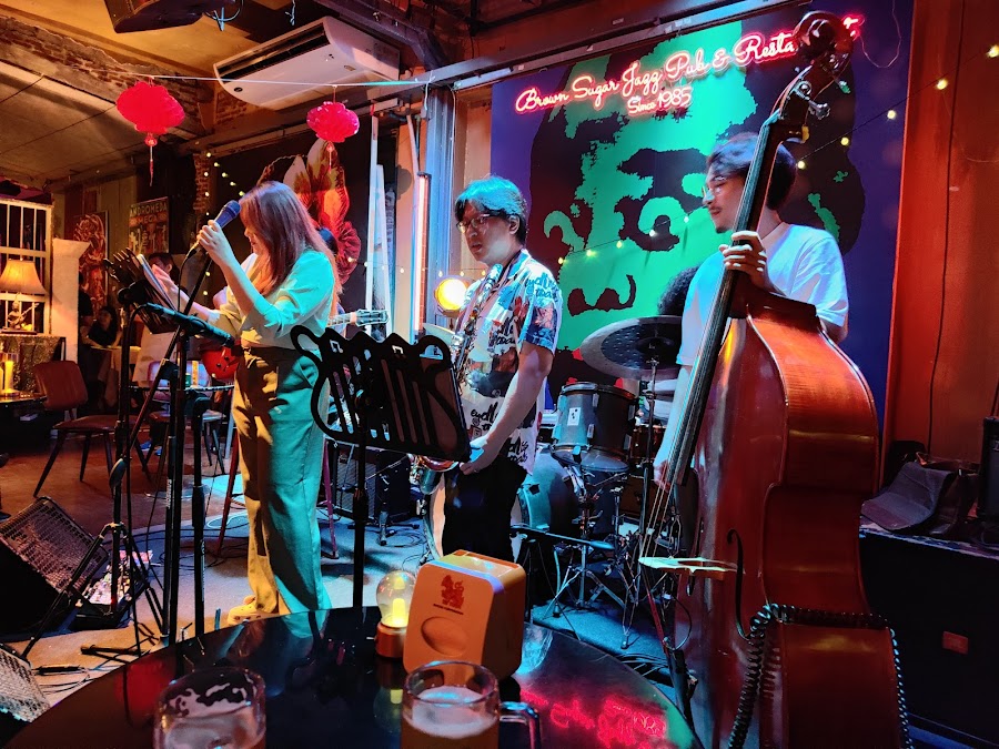 Saxophone Pub in Bangkok