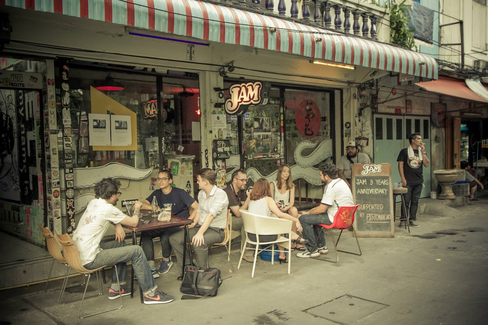 Jam Cafe — Live Music in Khlong San, Bangkok