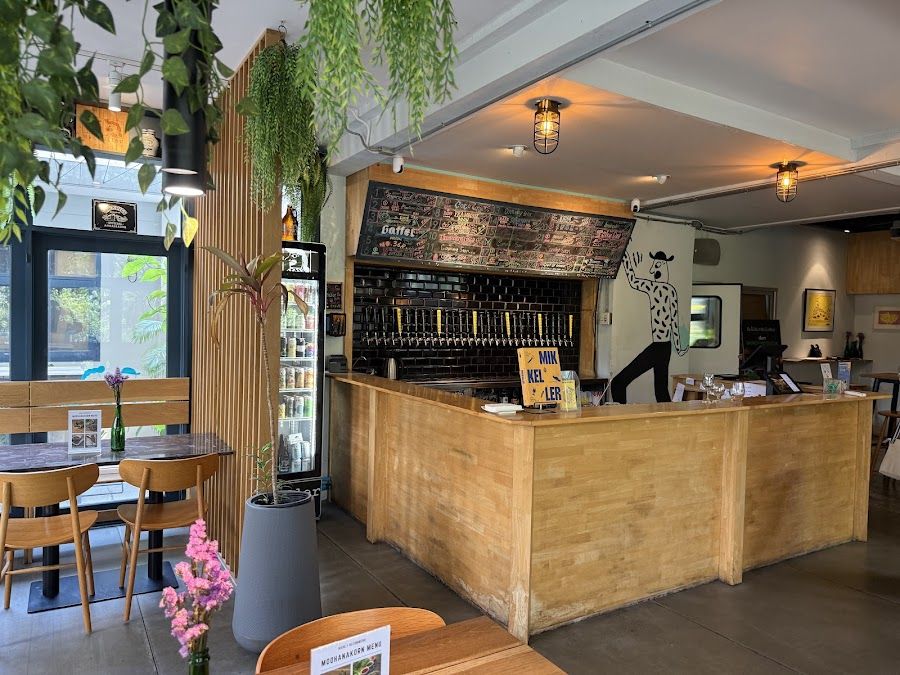 Mikkeller Bangkok Bangkok interior