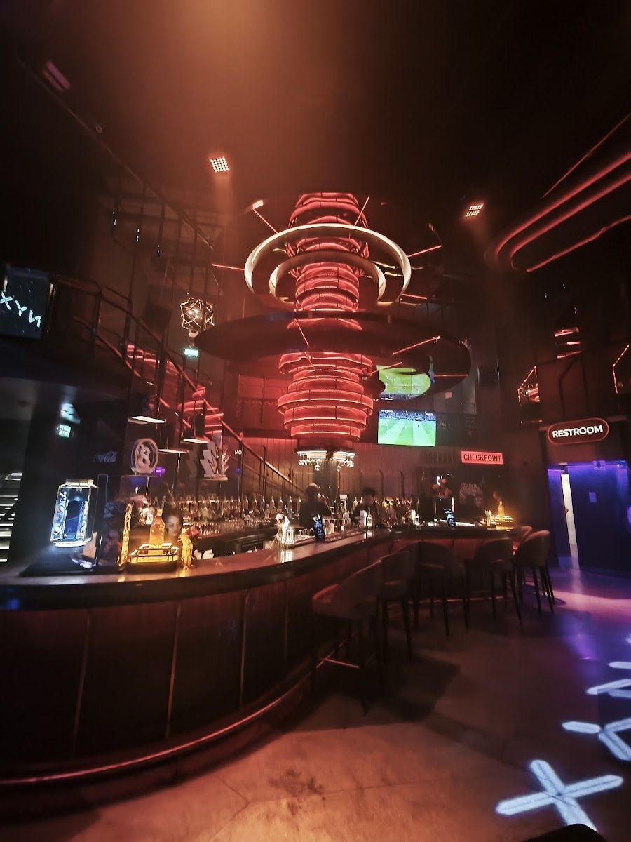 Onyx Huai Khwang atmosphere