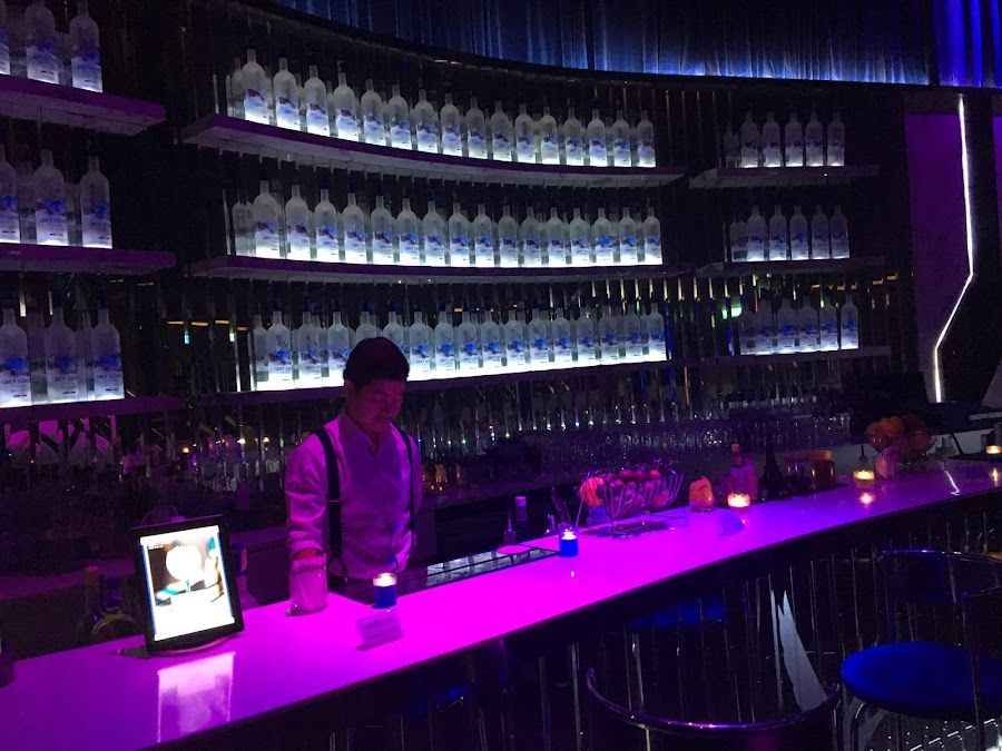 Onyx bar service