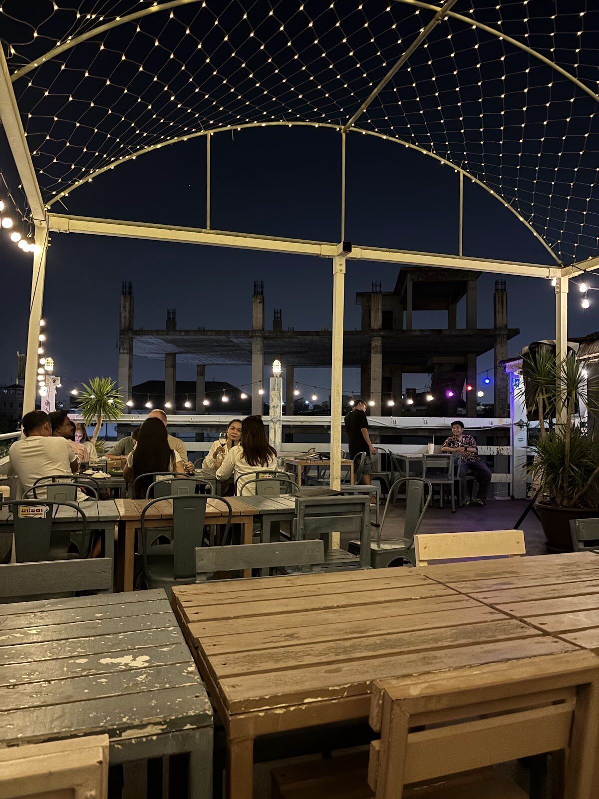 Phra Nakhon Bar, Bangkok